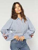 Modelshot / Crown Blue / Detail