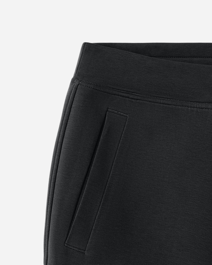 Recover Short showcase | variant:black