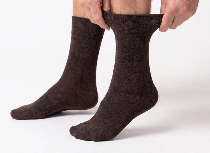 Rizzi Dark Brown Pure Cotton Aloe Vera Infused Non-Biding Seamless Socks