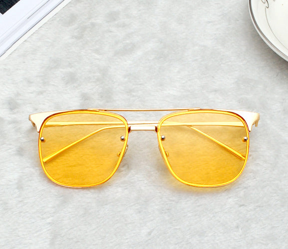 SG525 - Retro Square Sunglasses
