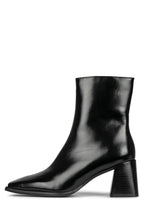 SHERPAL-2 Jeffrey Campbell Heeled Boot Black