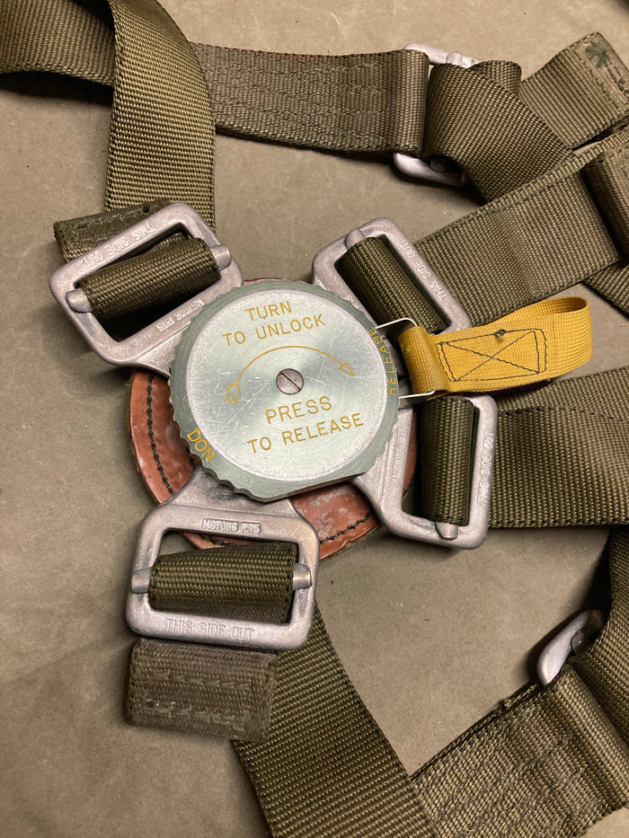 USGI T-10 Parachute Harness – Green Nylon, Chest Quick-Release, Irvin Industries, Collectible Only